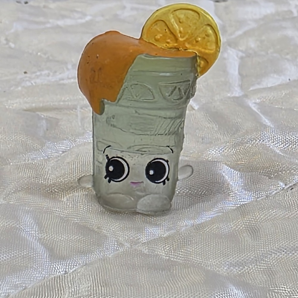 Exclusive‎ Shopkins Translucent Jacinda Juice from Smoothie Truck Collection
